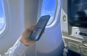 飞机上也能打电话！中国电信“卫星+VoWiFi” 技术在航空场景重大突破
